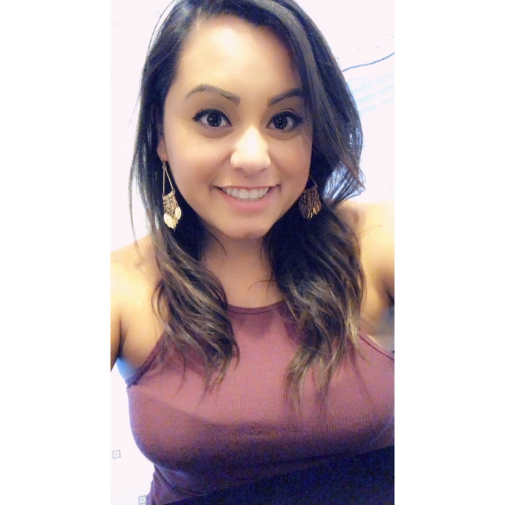 Meet your Posher, Mayra